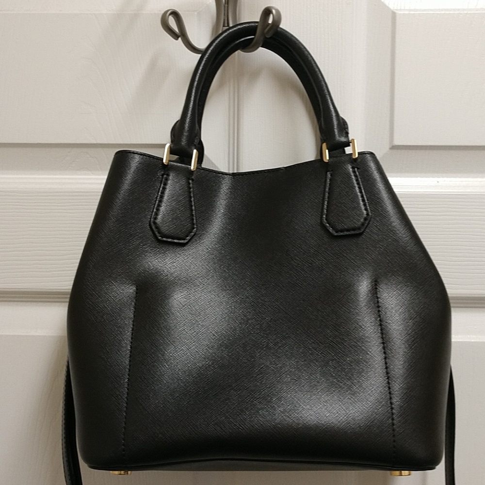 SOLD Michael Kors Greenwich bag - Picture 2 of 8